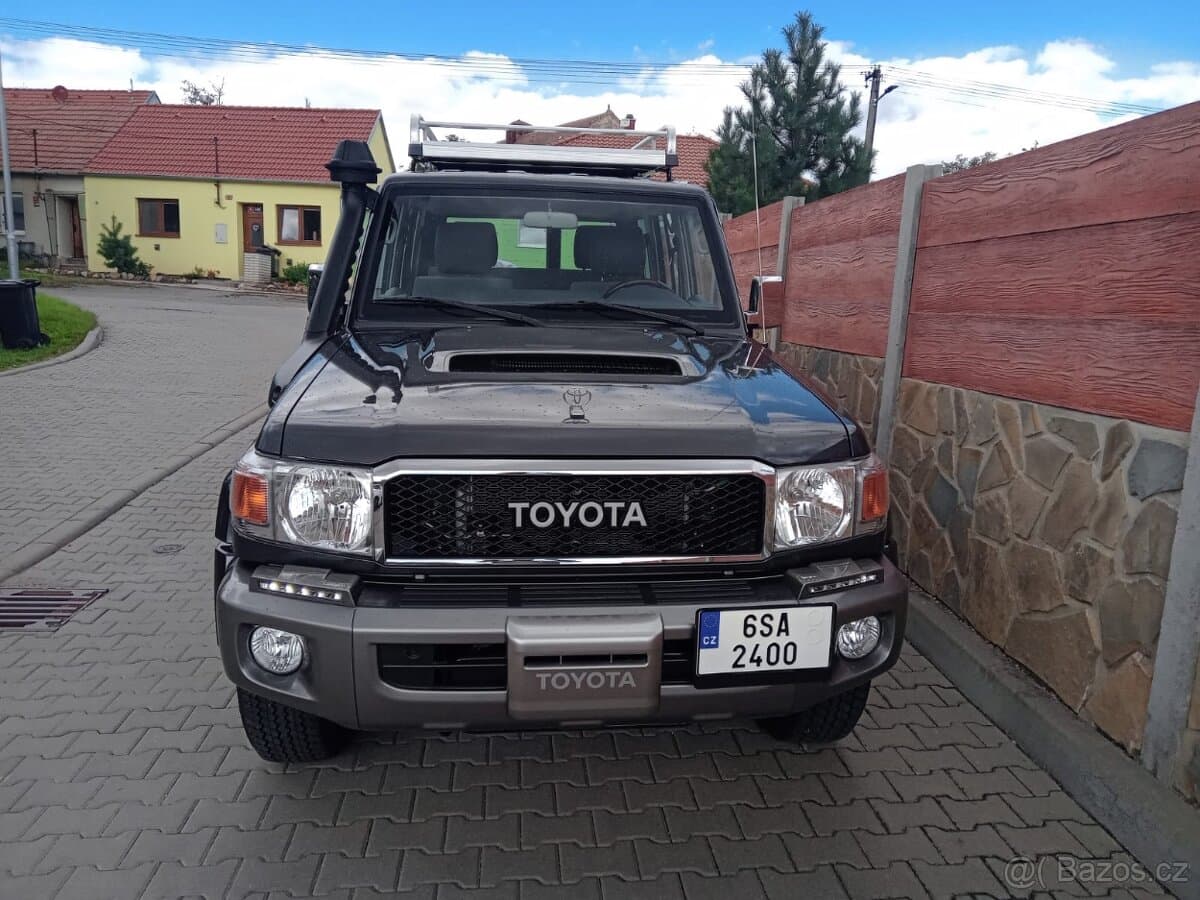 2022 Toyota LAND CRUISER - 2