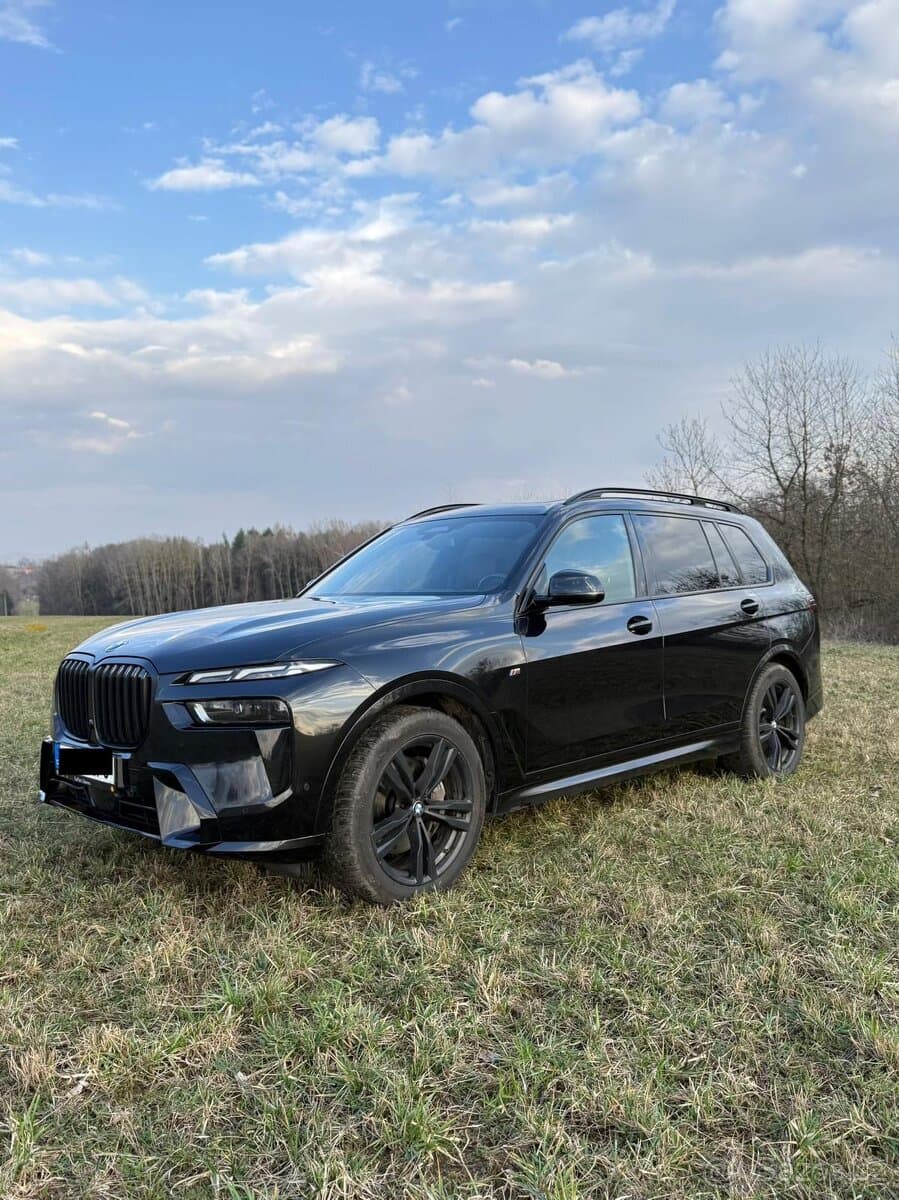 2023 BMW X7 - 2