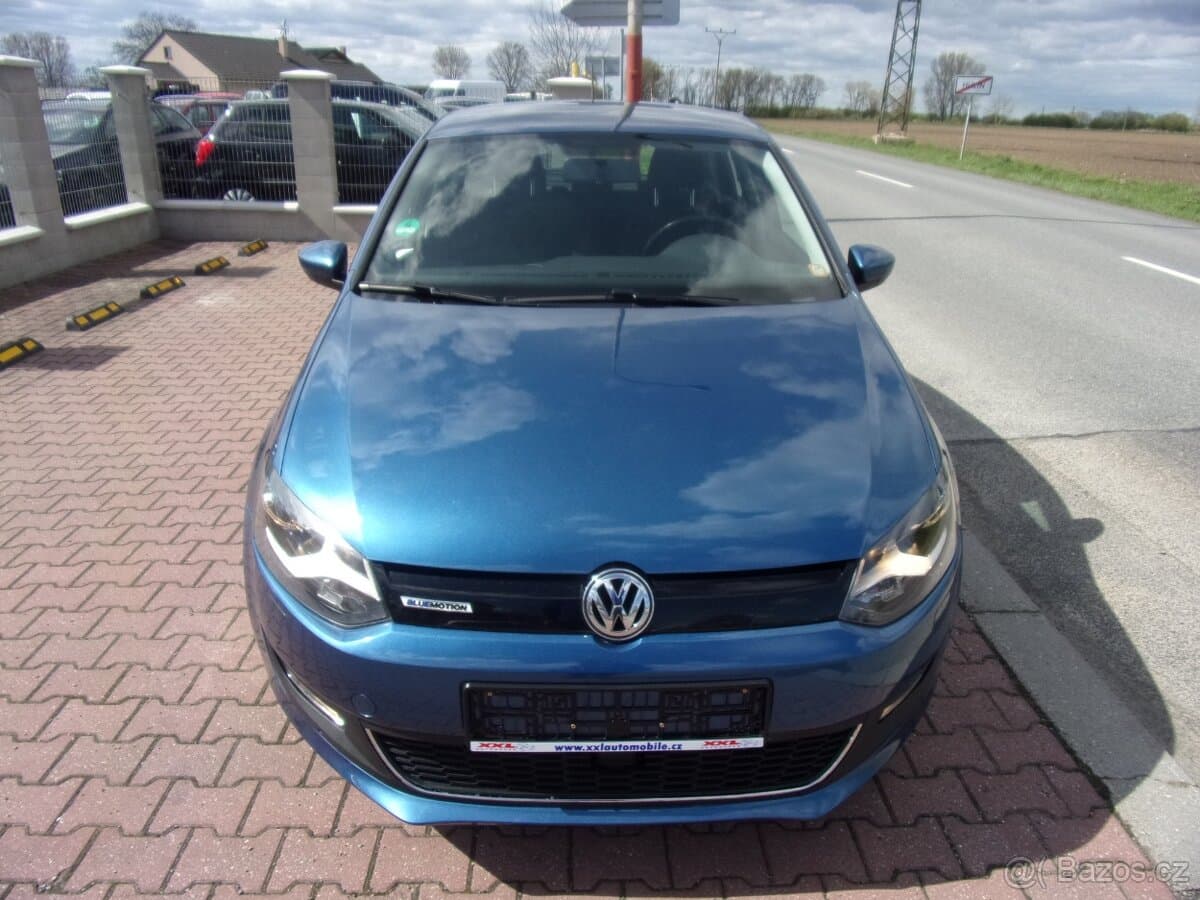2017 Volkswagen POLO - 2