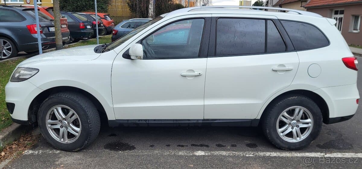 2010 Hyundai SANTA FE - 2