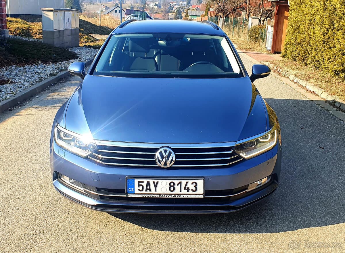 2016 Volkswagen PASSAT - 2