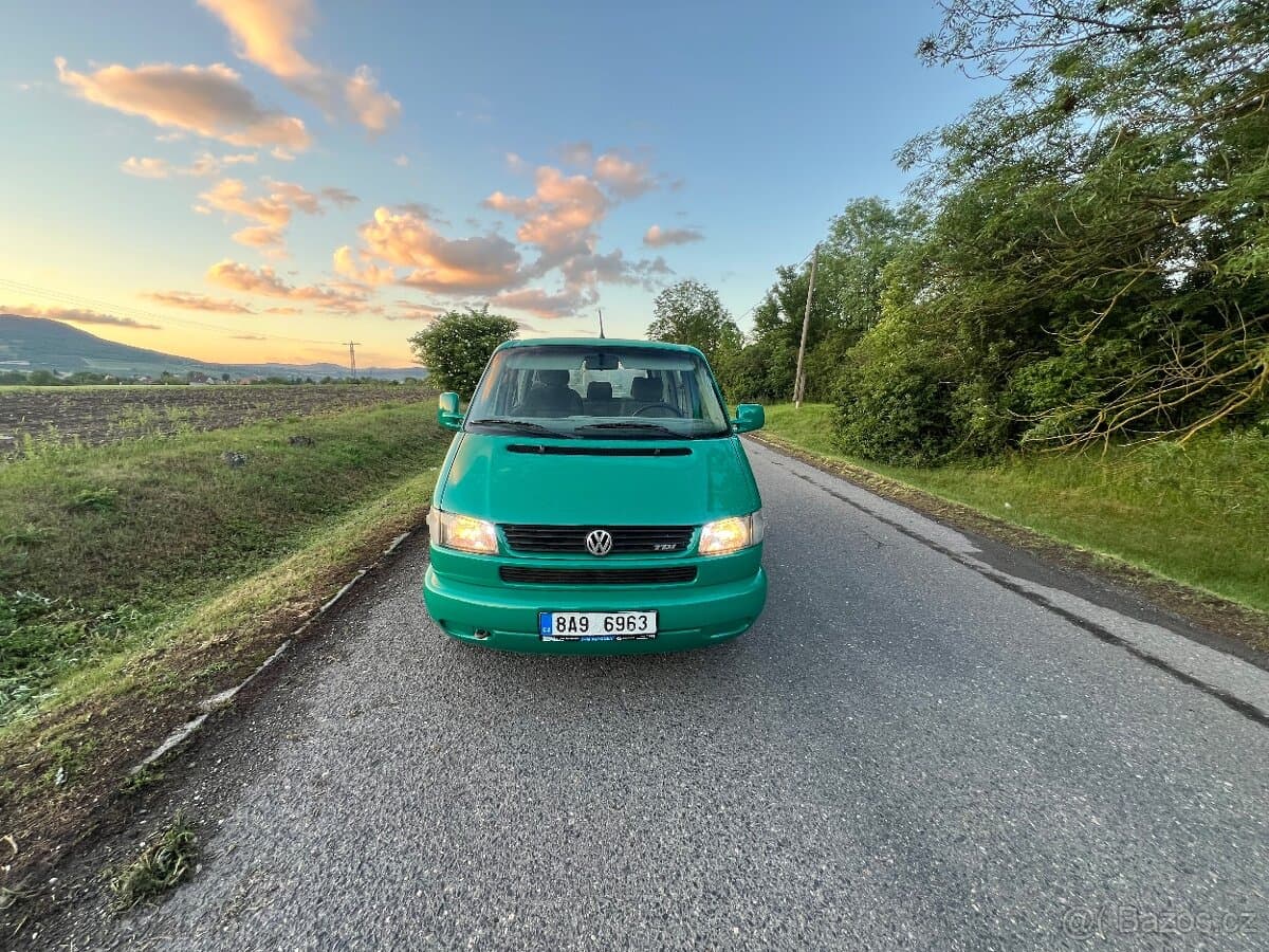 1999 Volkswagen CARAVELLE - 2
