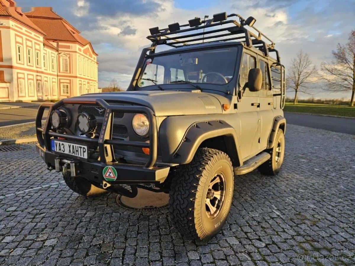 2016 UAZ HUNTER - 2