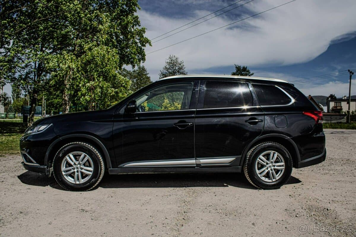 2018 Mitsubishi OUTLANDER - 2