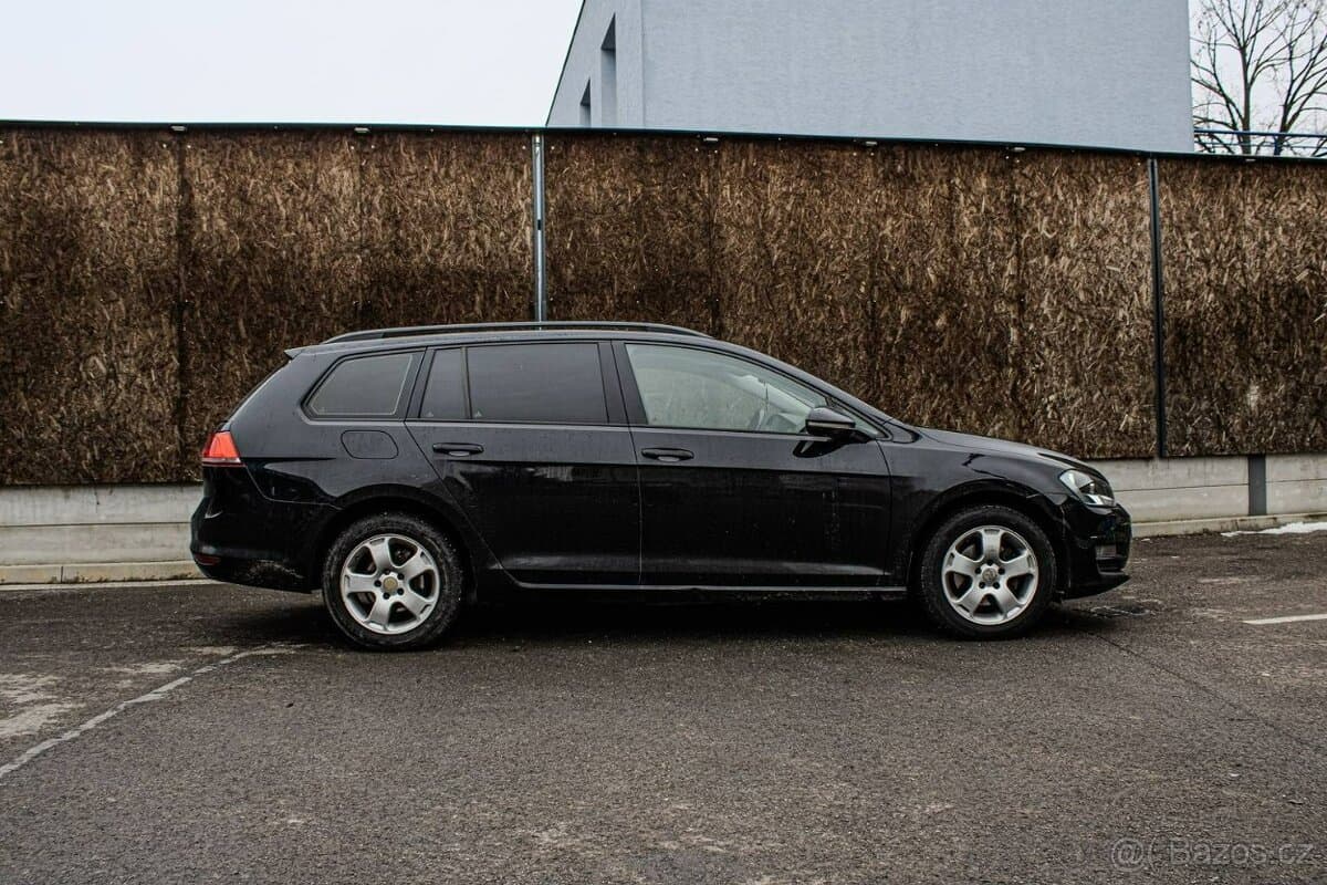 2015 Volkswagen GOLF - 2