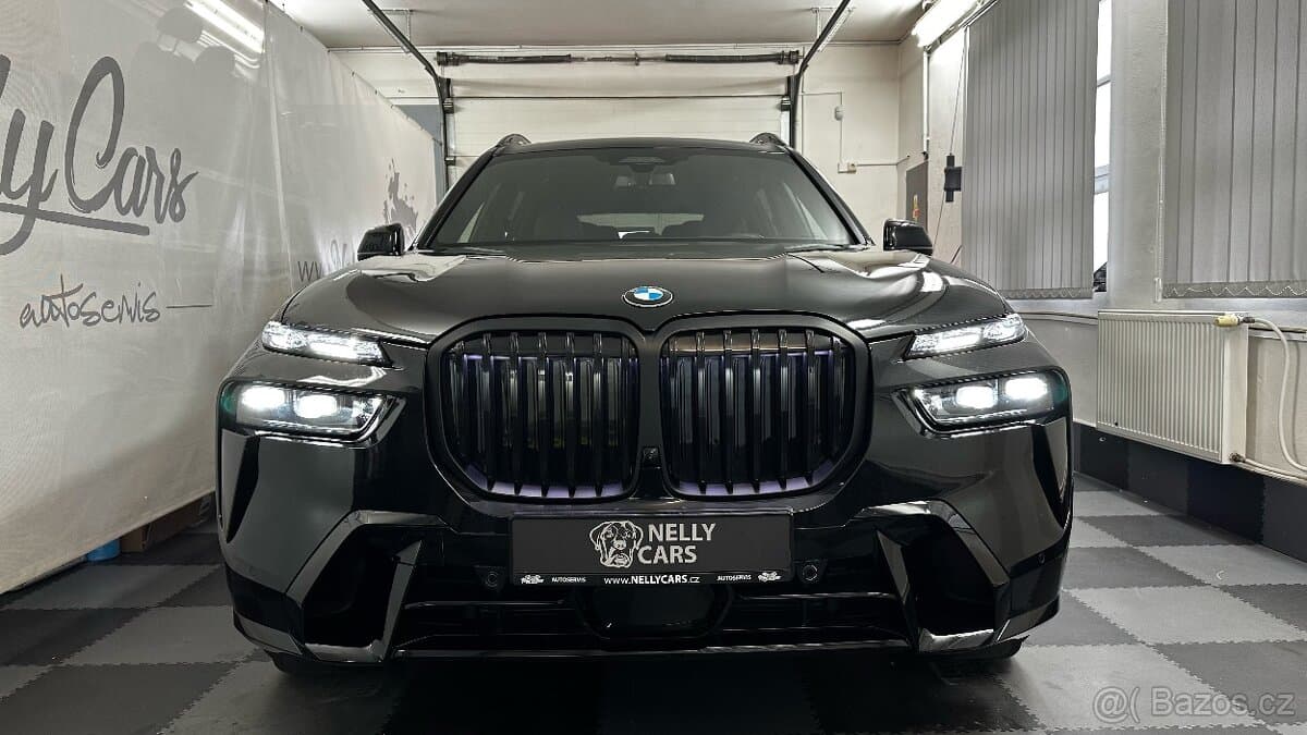 2025 BMW X7 - 2