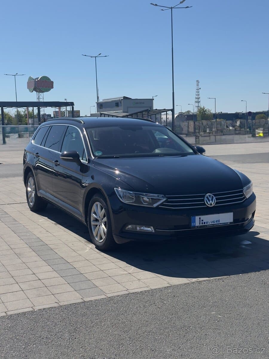 2015 Volkswagen PASSAT - 2