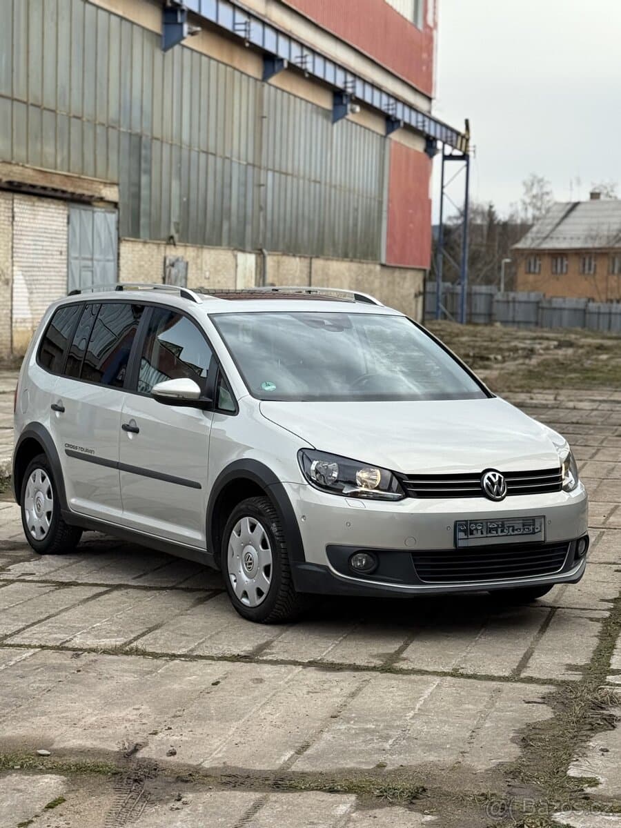 2015 Volkswagen TOURAN - 2