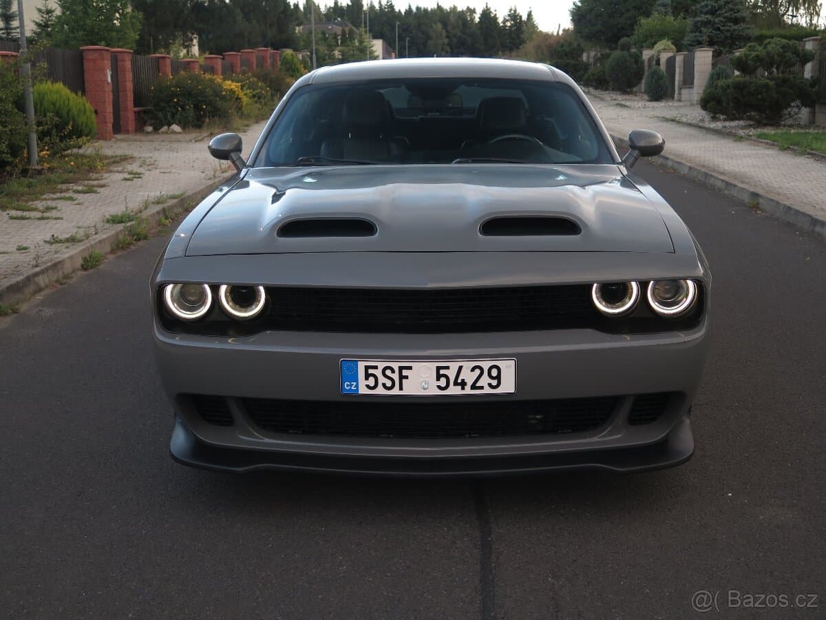 2018 Dodge CHALLENGER - 2