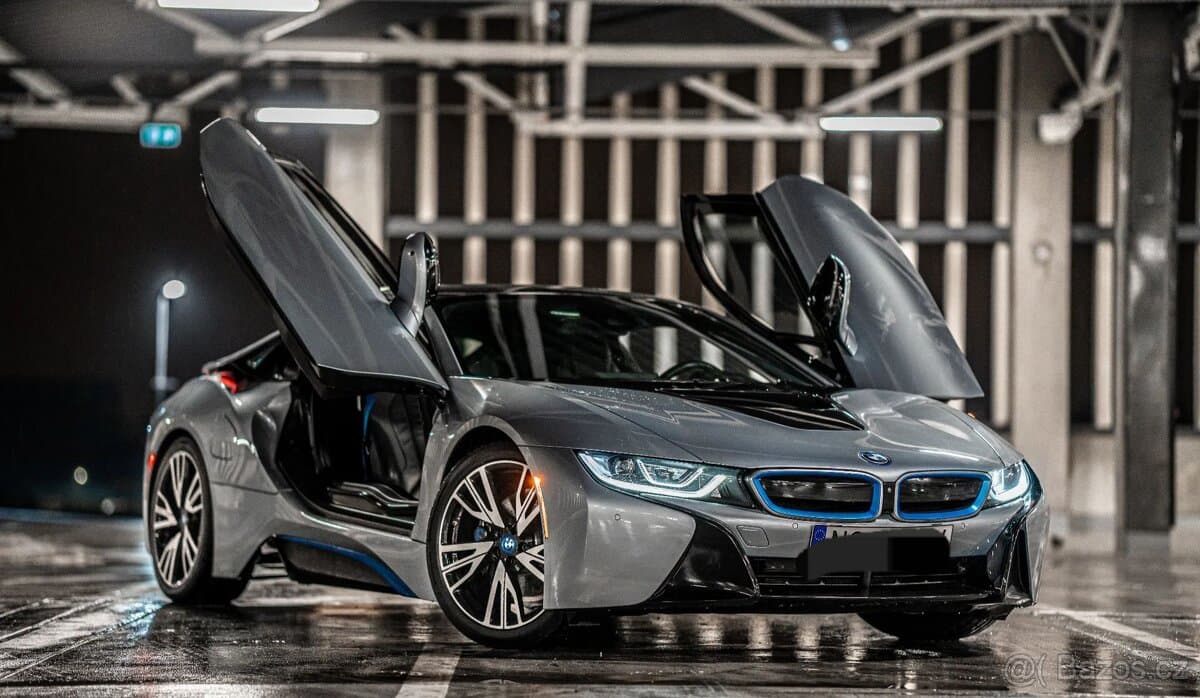 2017 BMW i8 - 2