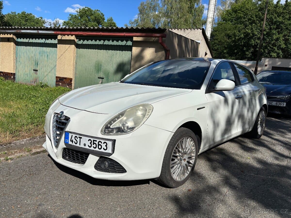 2011 Alfa Romeo GIULIETTA - 2