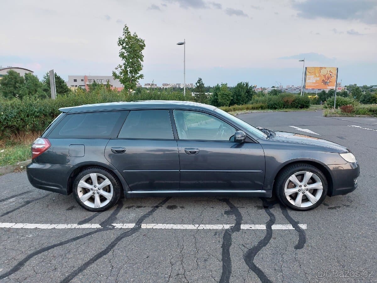 Subaru LEGACY - 2