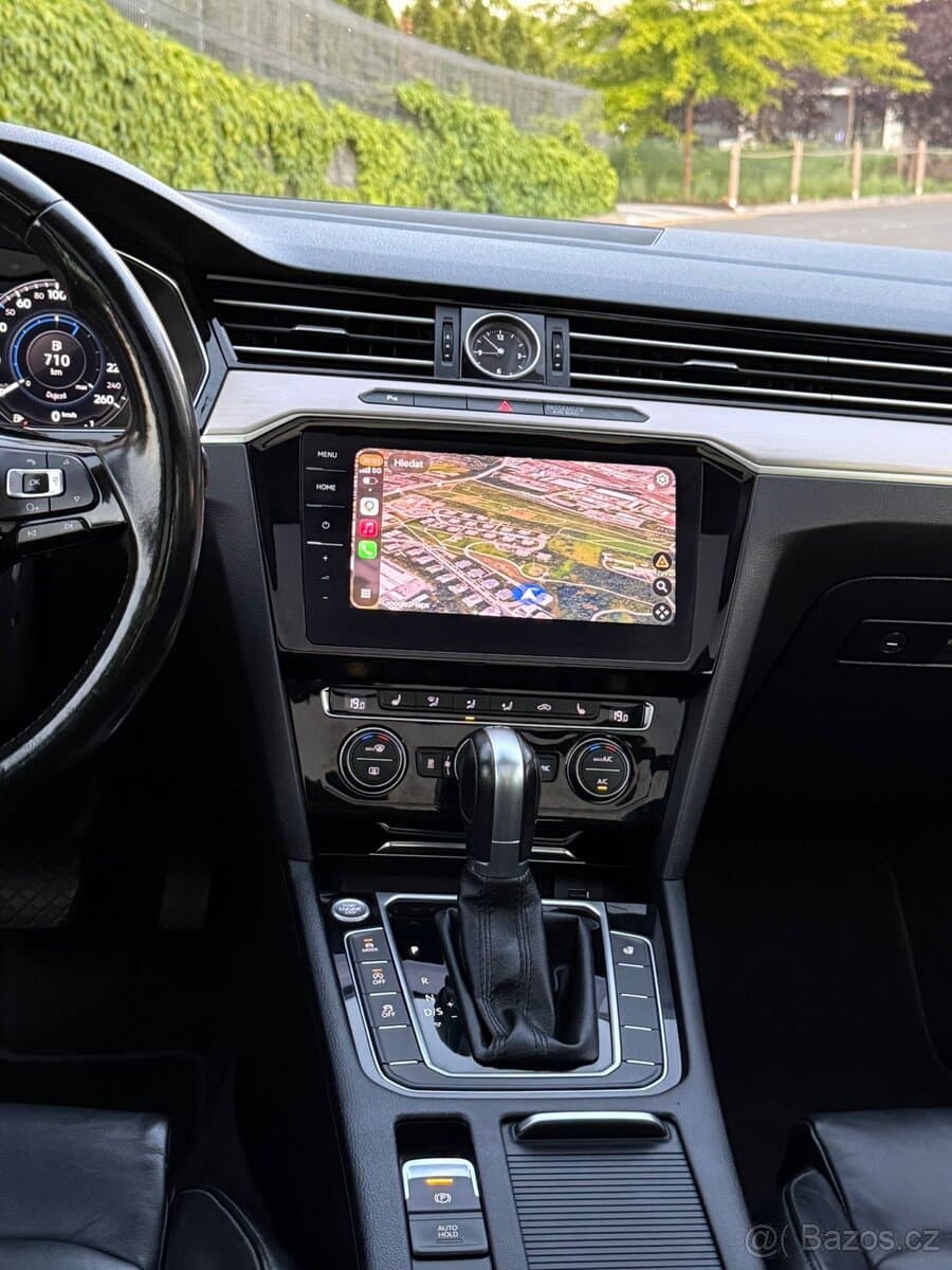 2017 Volkswagen PASSAT - 2