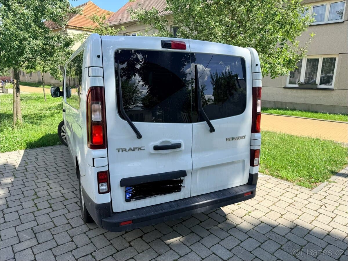 Renault TRAFIC - 2