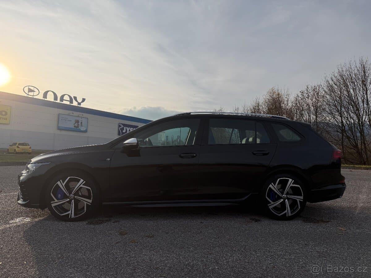 2022 Volkswagen GOLF - 2