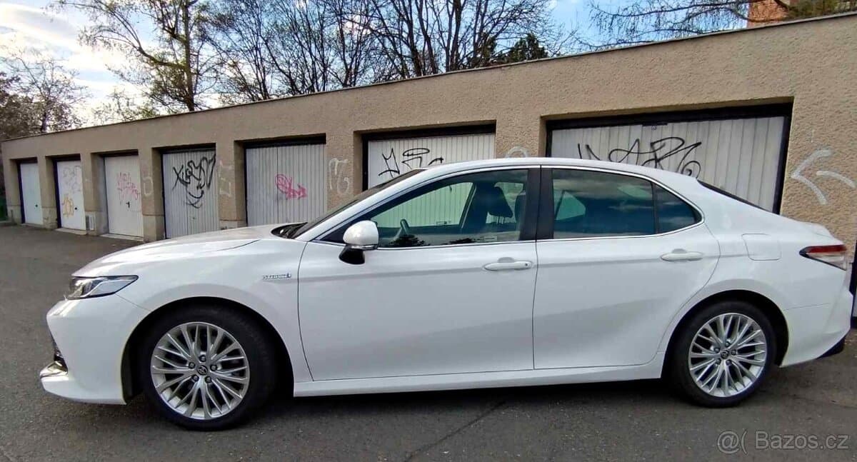 2020 Toyota CAMRY - 2