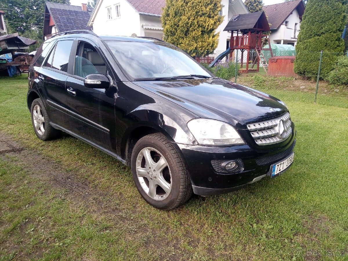 Mercedes-Benz M-CLASS - 2