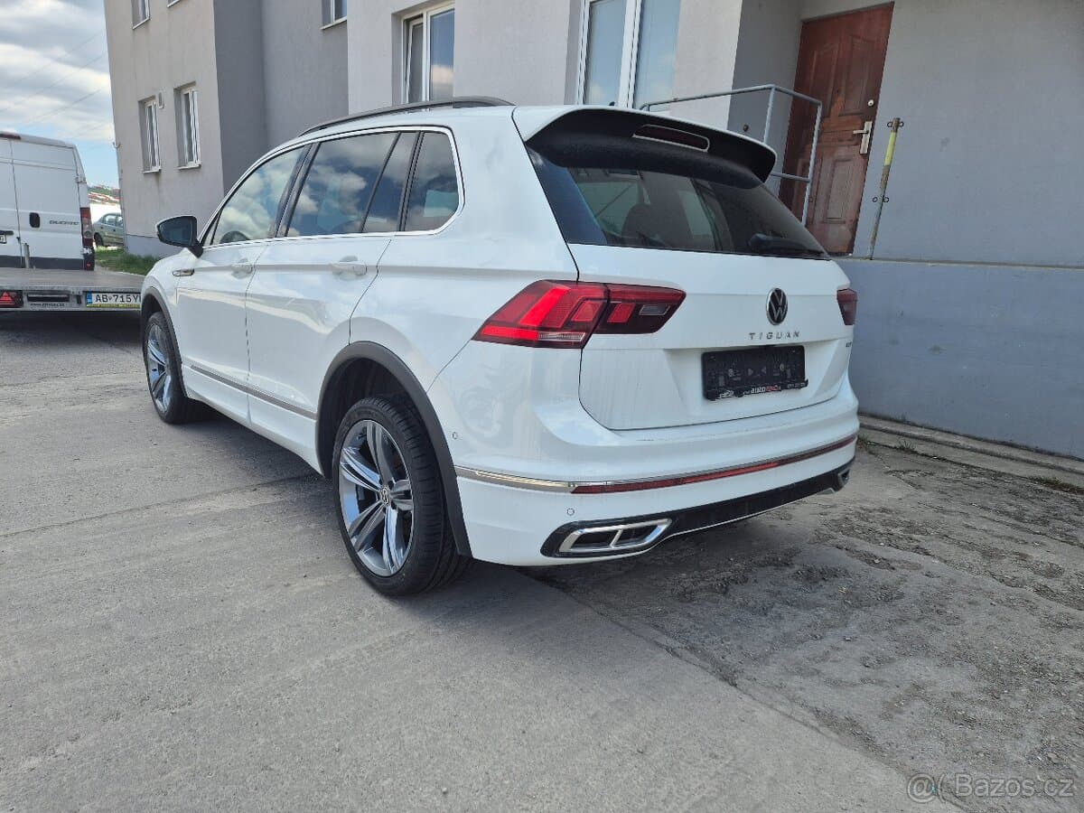 2021 Volkswagen TIGUAN - 2