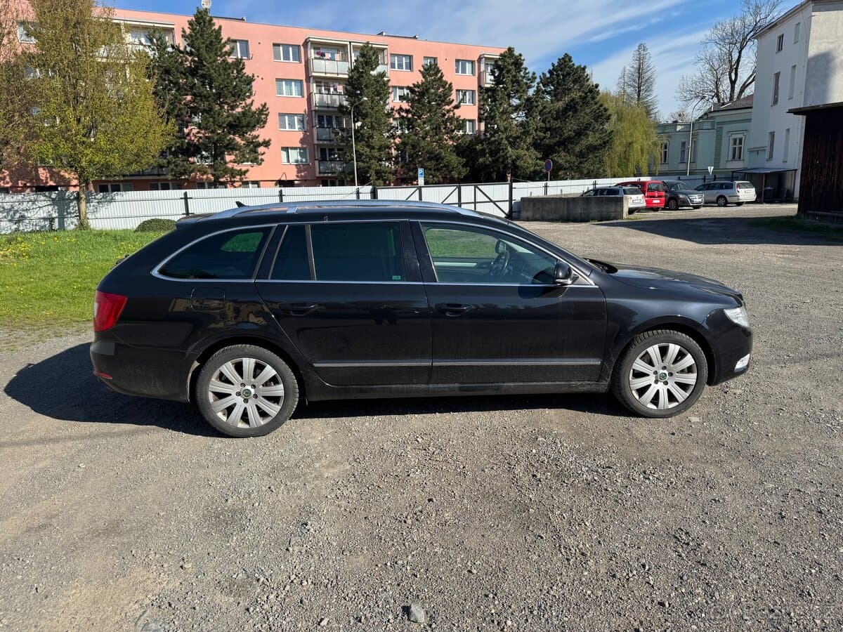 2010 Škoda SUPERB - 2