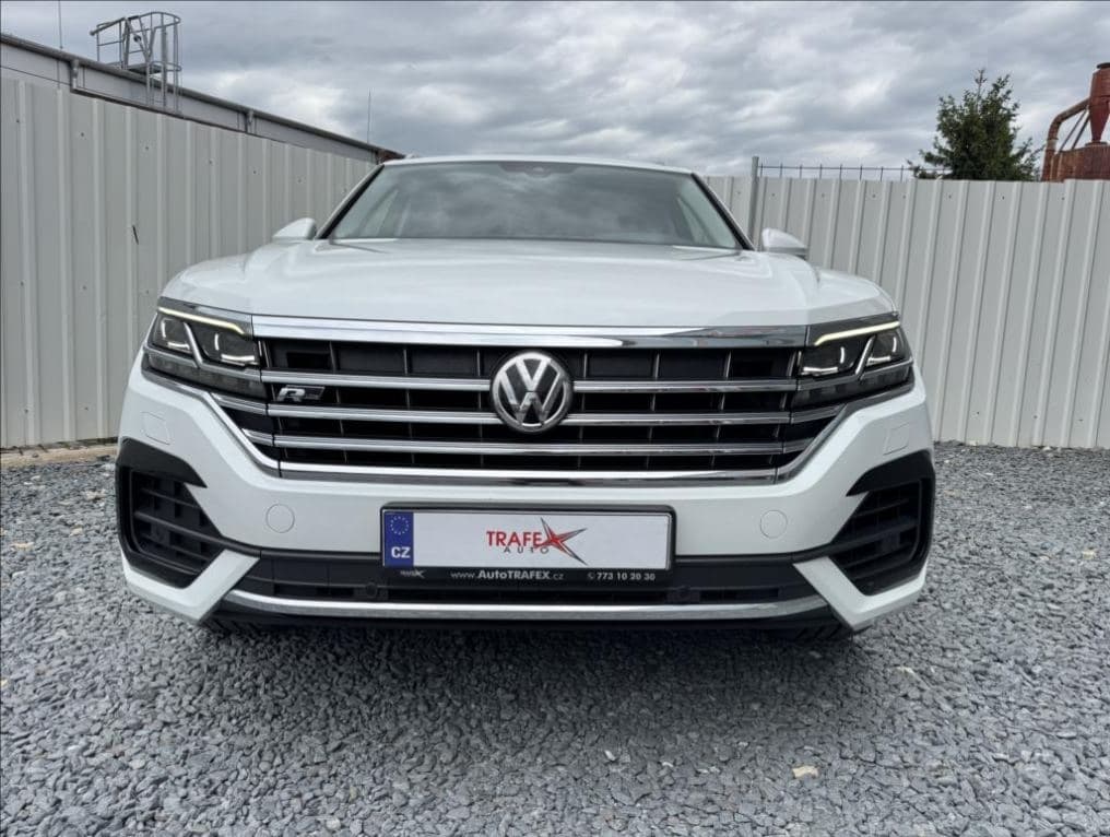 2018 Volkswagen TOUAREG - 2