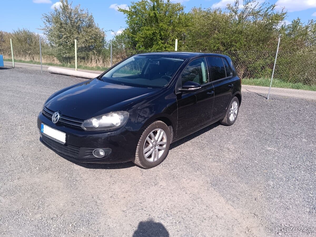 2011 Volkswagen GOLF - 2