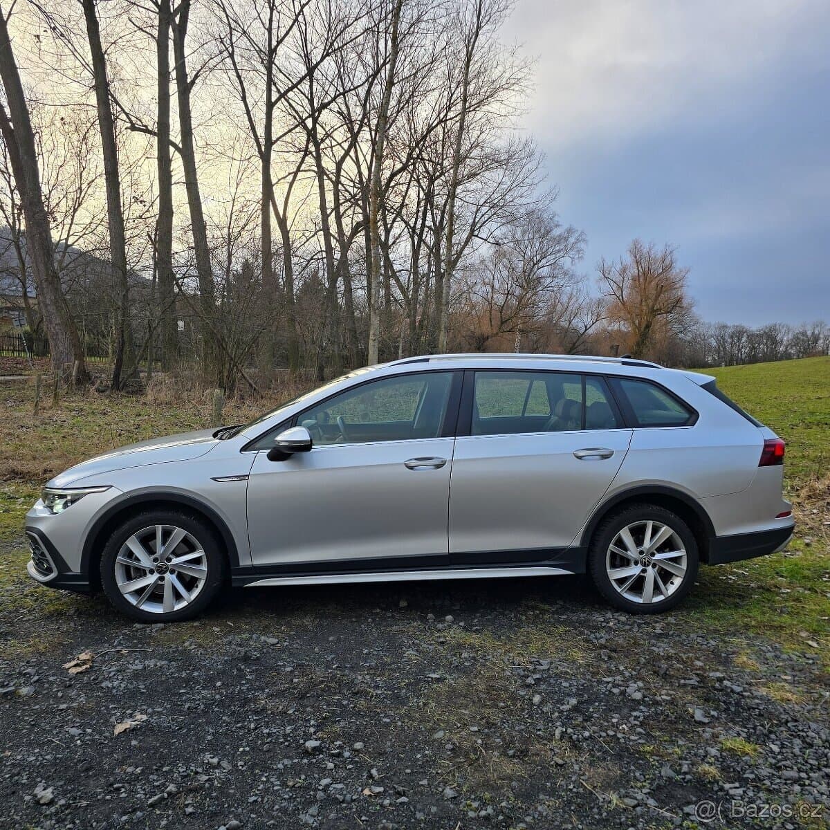 2022 Volkswagen GOLF - 2
