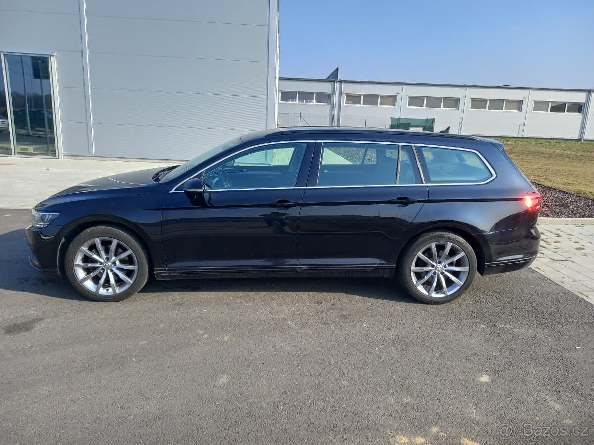 2020 Volkswagen PASSAT - 2