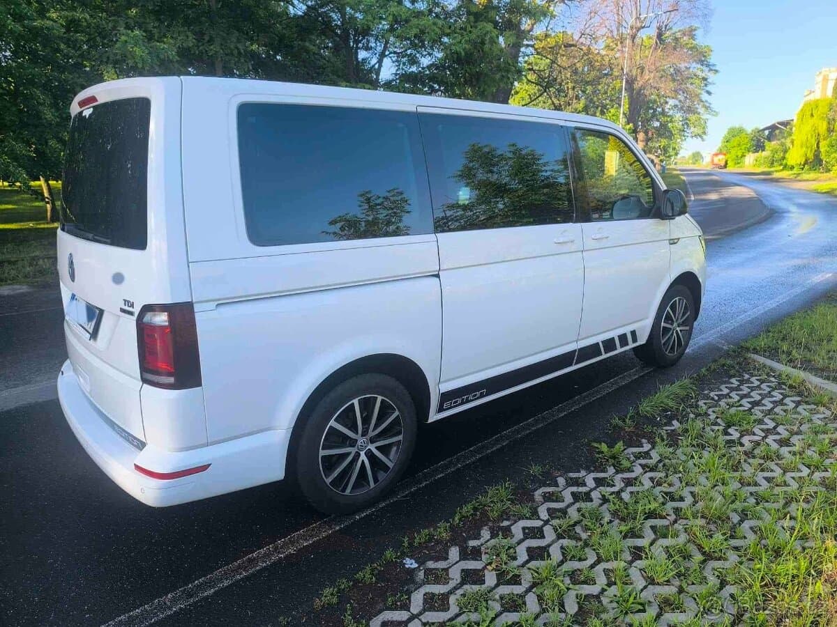 2017 Volkswagen MULTIVAN - 2