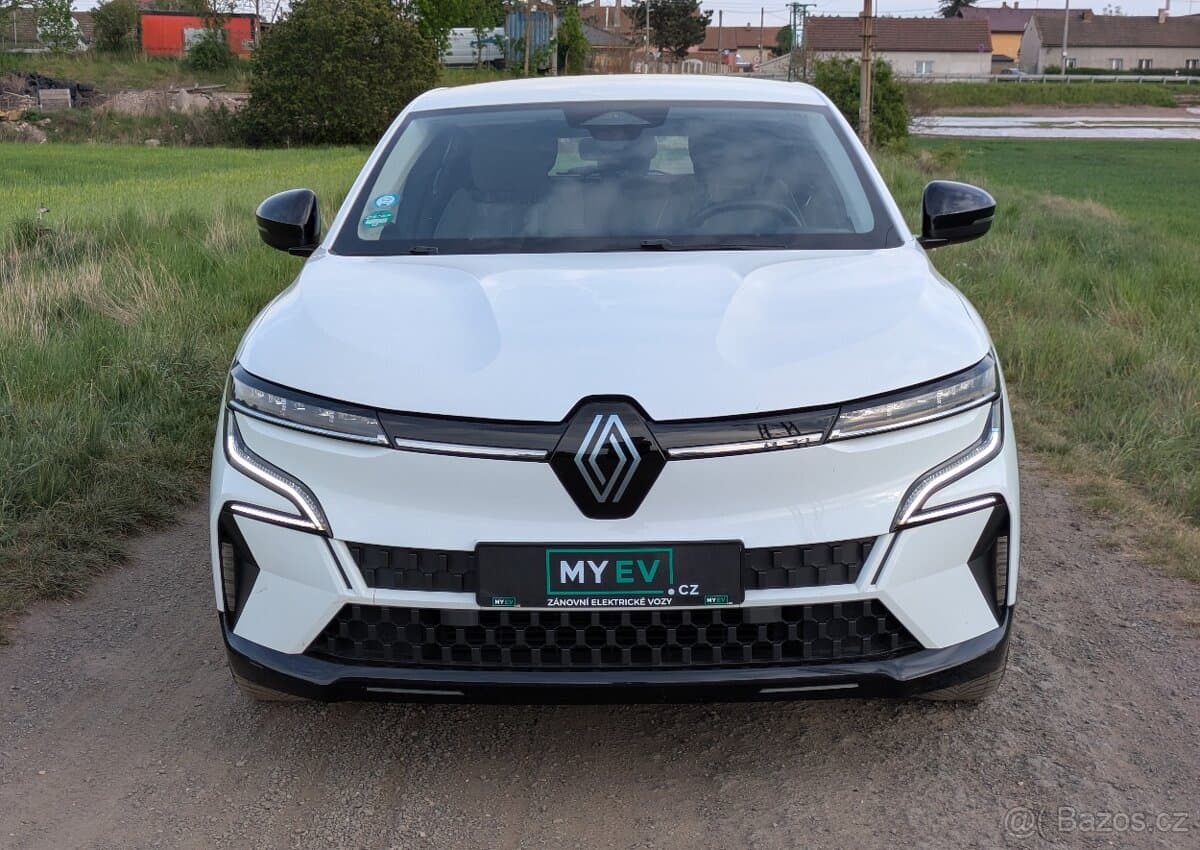 2023 Renault MEGANE - 2
