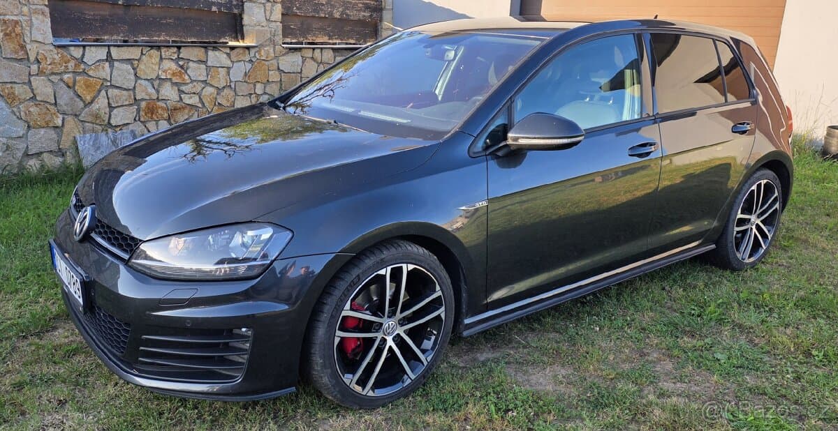 2016 Volkswagen GOLF - 2
