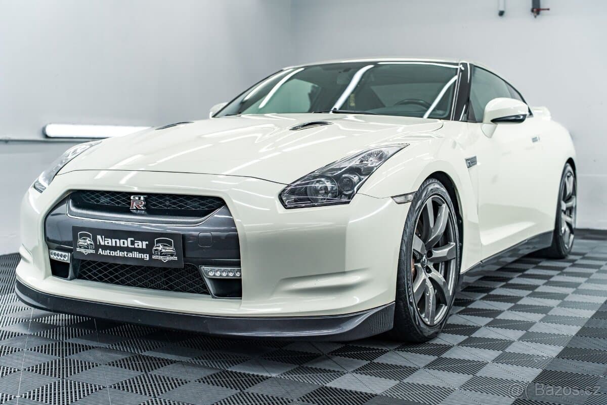 2008 Nissan GT-R - 2