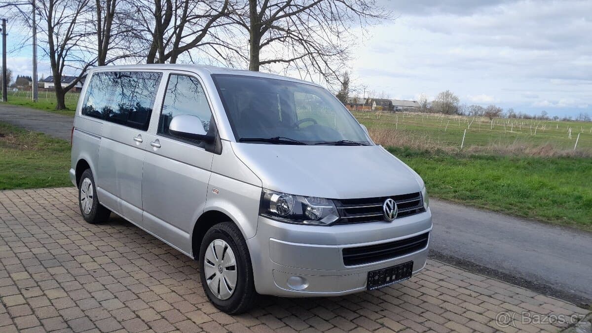2012 Volkswagen CARAVELLE - 2