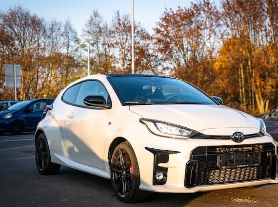 2021 Toyota YARIS - 2