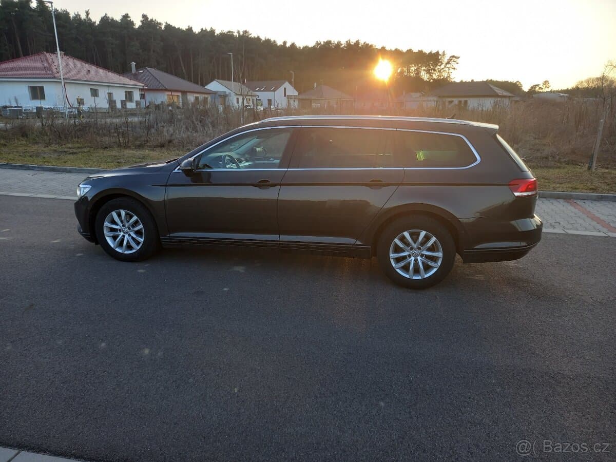 2015 Volkswagen PASSAT - 2
