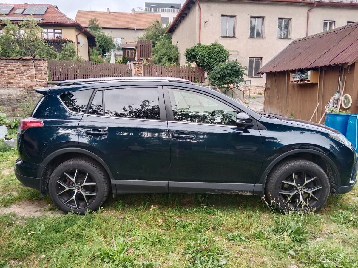 Toyota RAV4 - 2