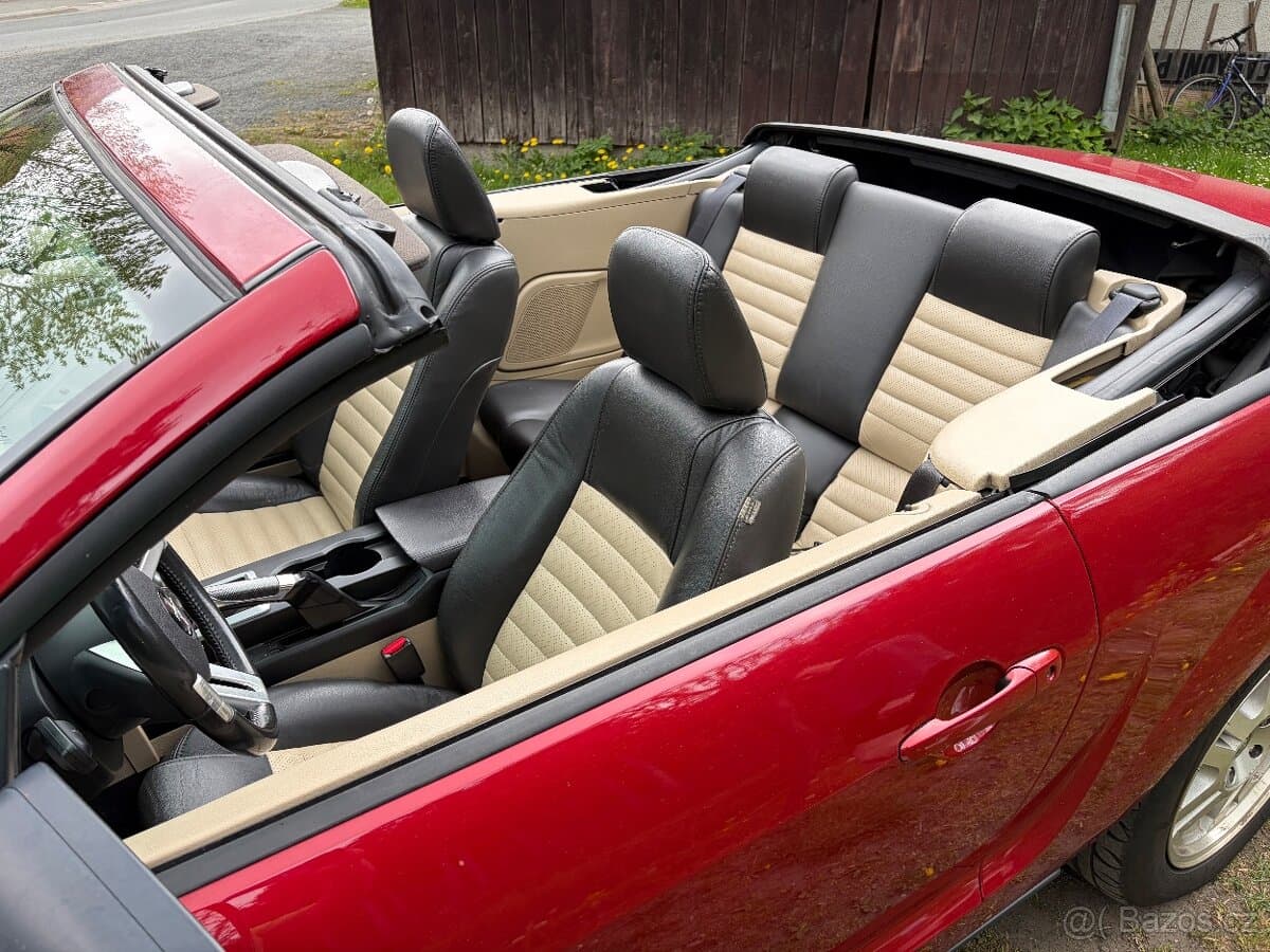 2007 Ford MUSTANG - 2
