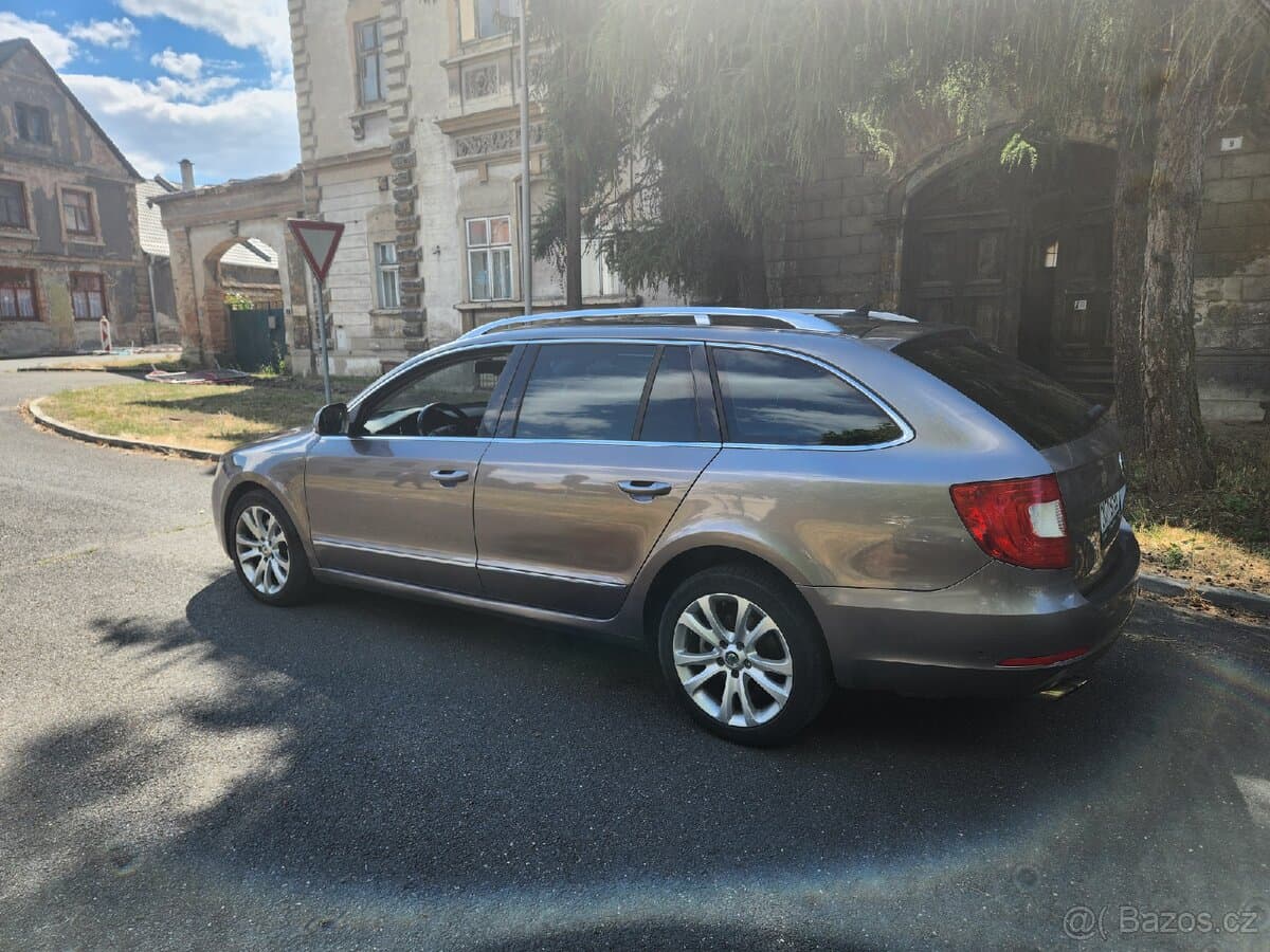 2010 Škoda SUPERB - 2