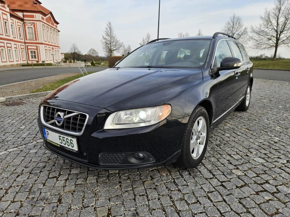2010 Volvo V70 - 2