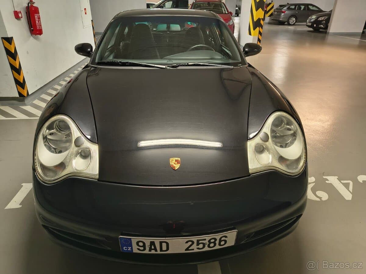 2004 Porsche 911 - 2
