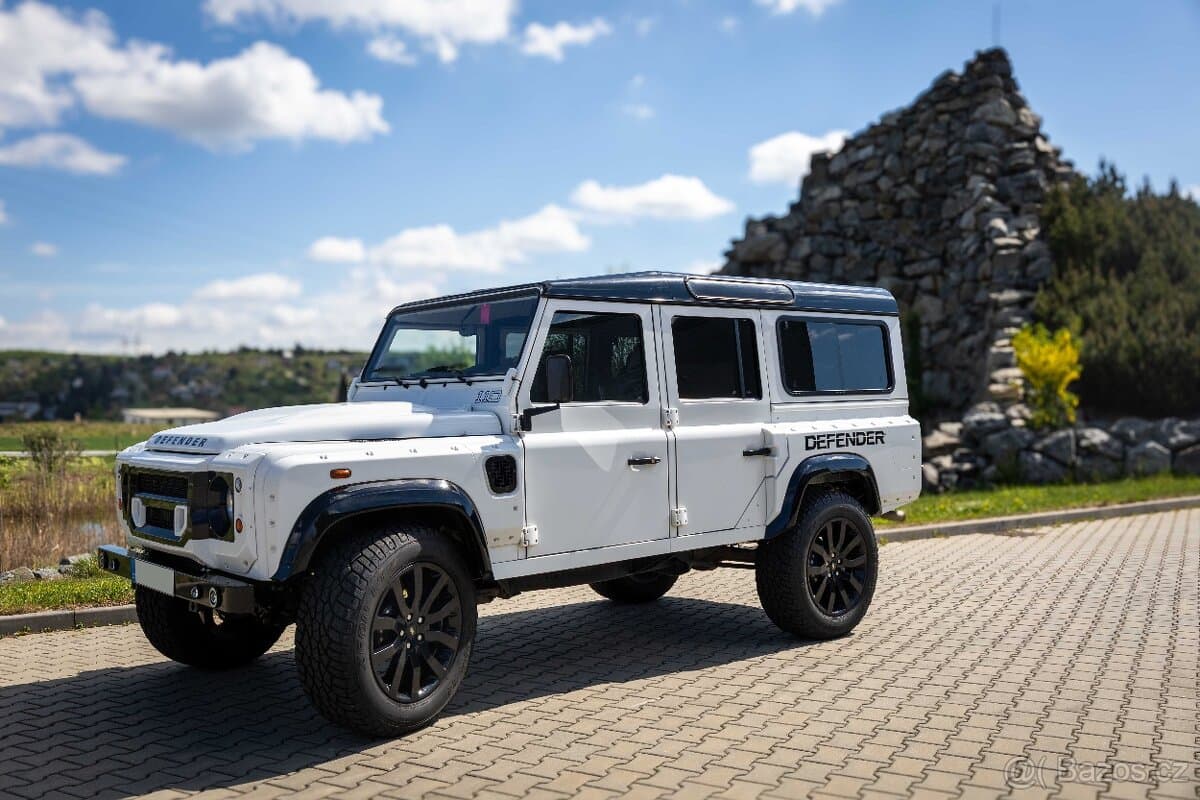2014 Land Rover DEFENDER - 2