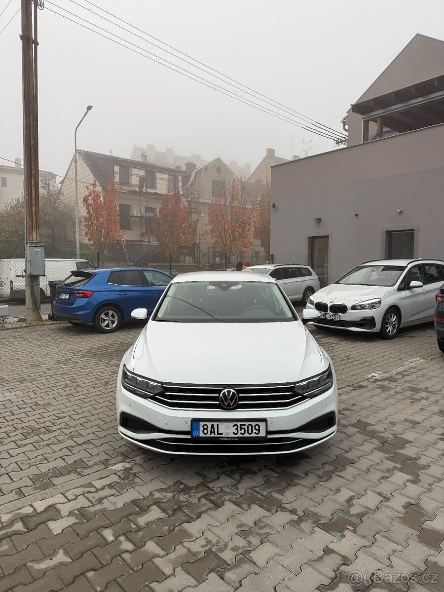 2020 Volkswagen PASSAT - 2