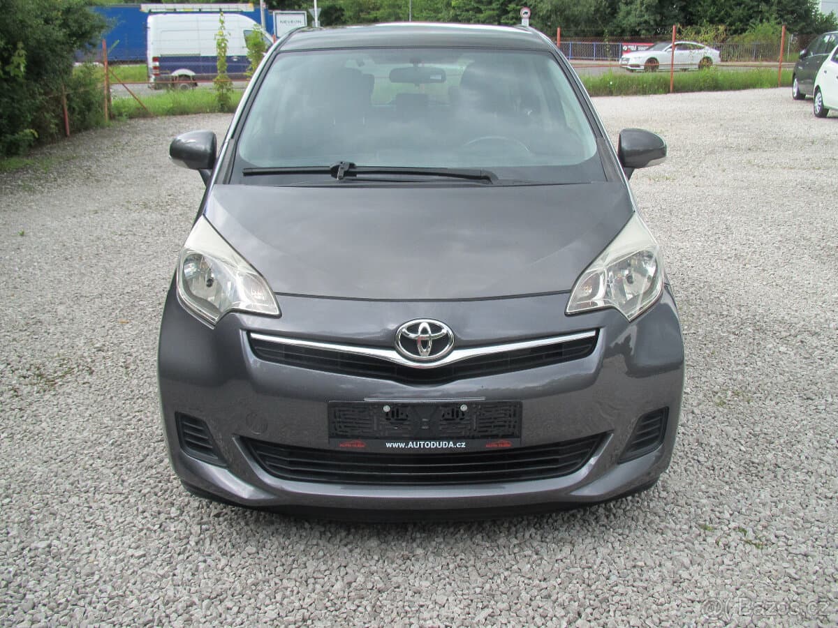 2012 Toyota VERSO - 2