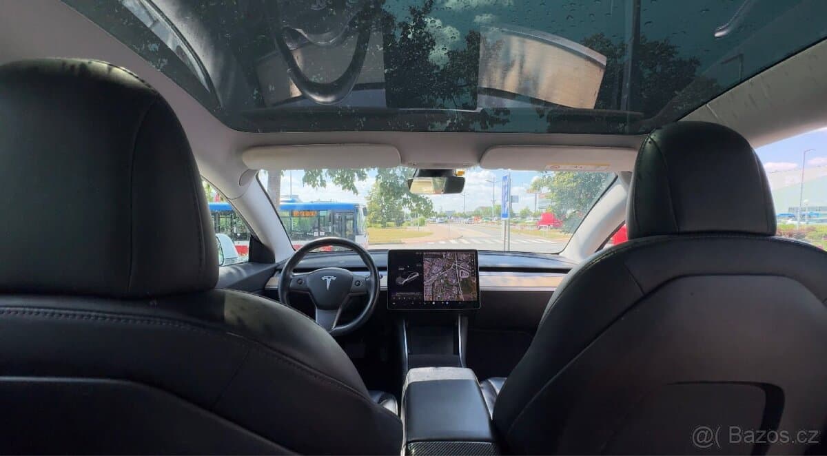 Tesla MODEL 3 - 2