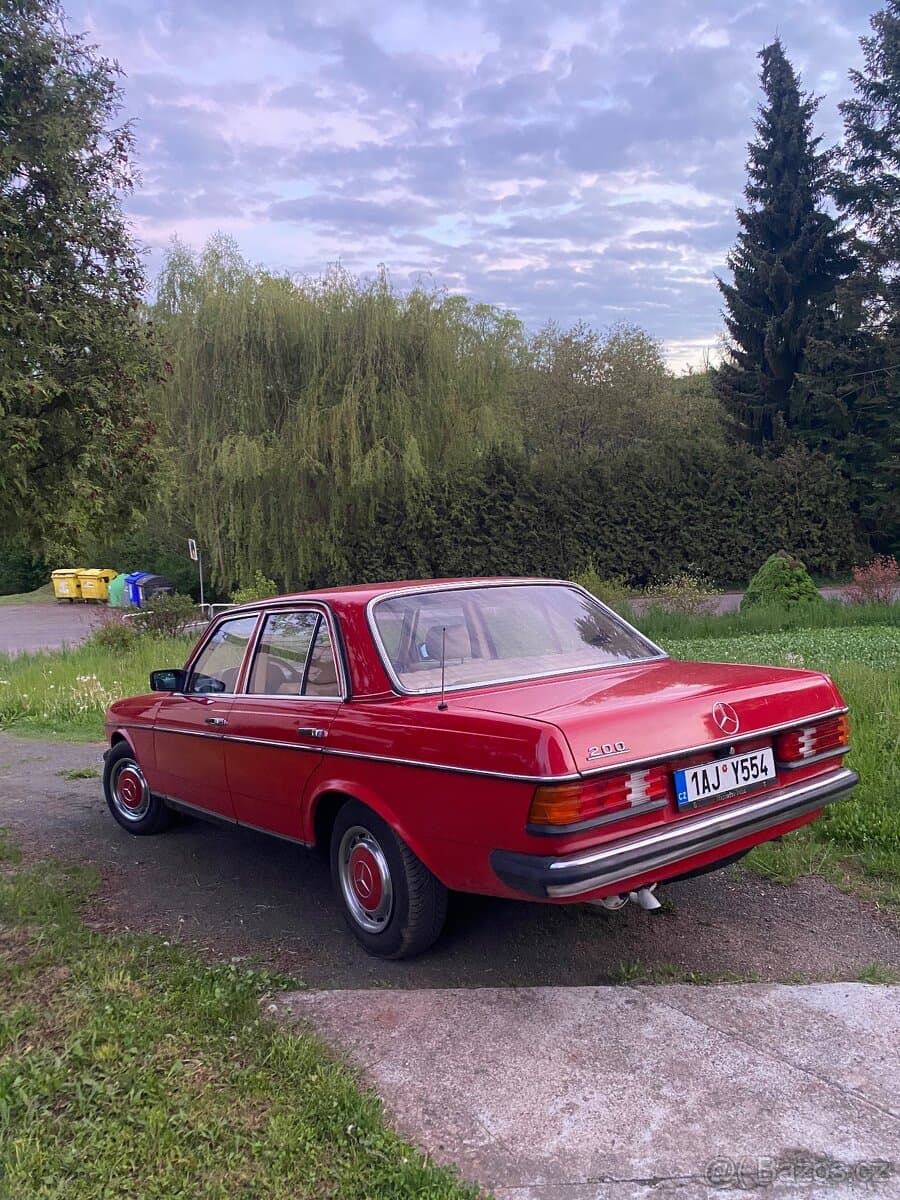 1984 Mercedes-Benz 190 - 2
