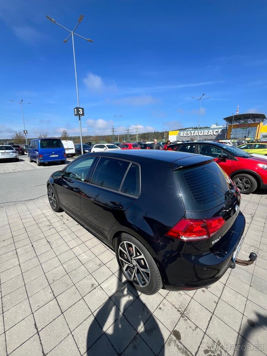 2014 Volkswagen GOLF - 2