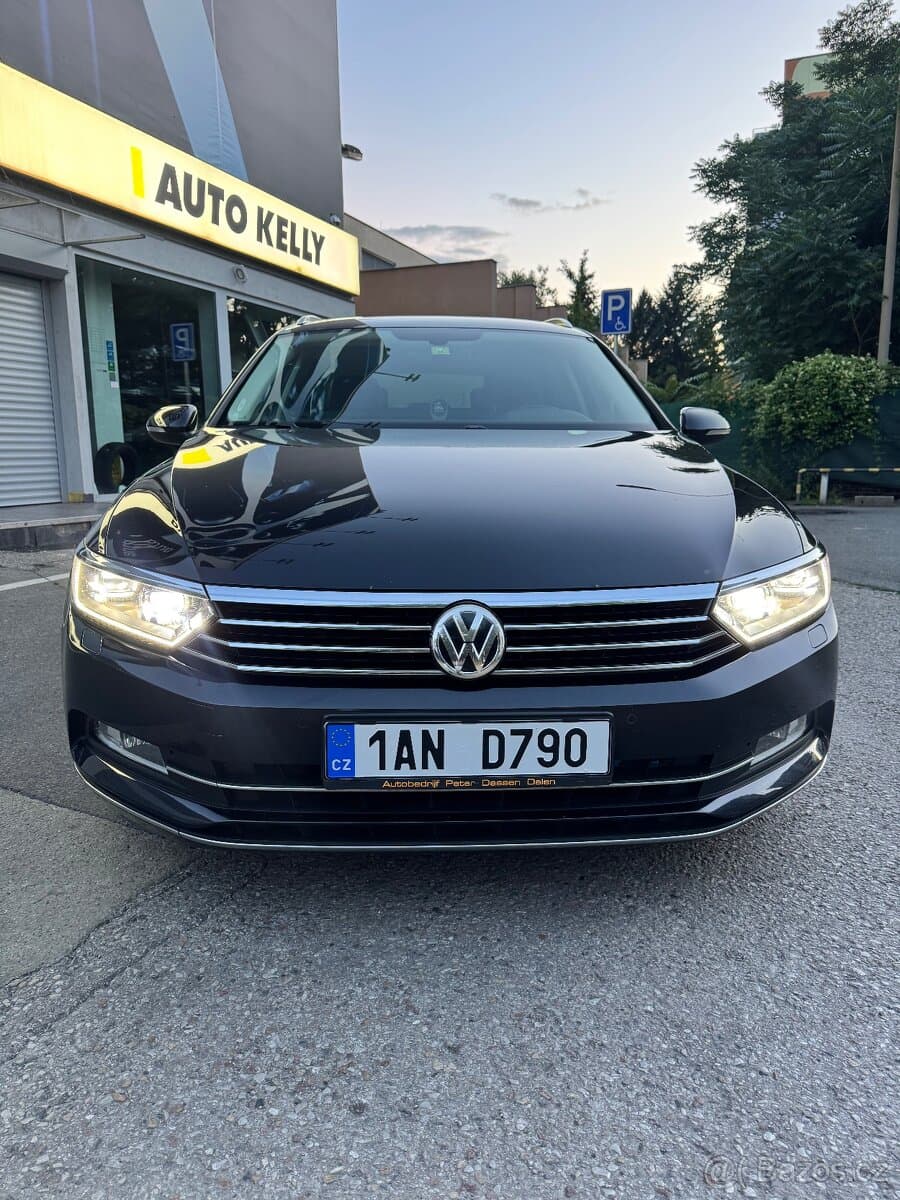 2015 Volkswagen PASSAT - 2