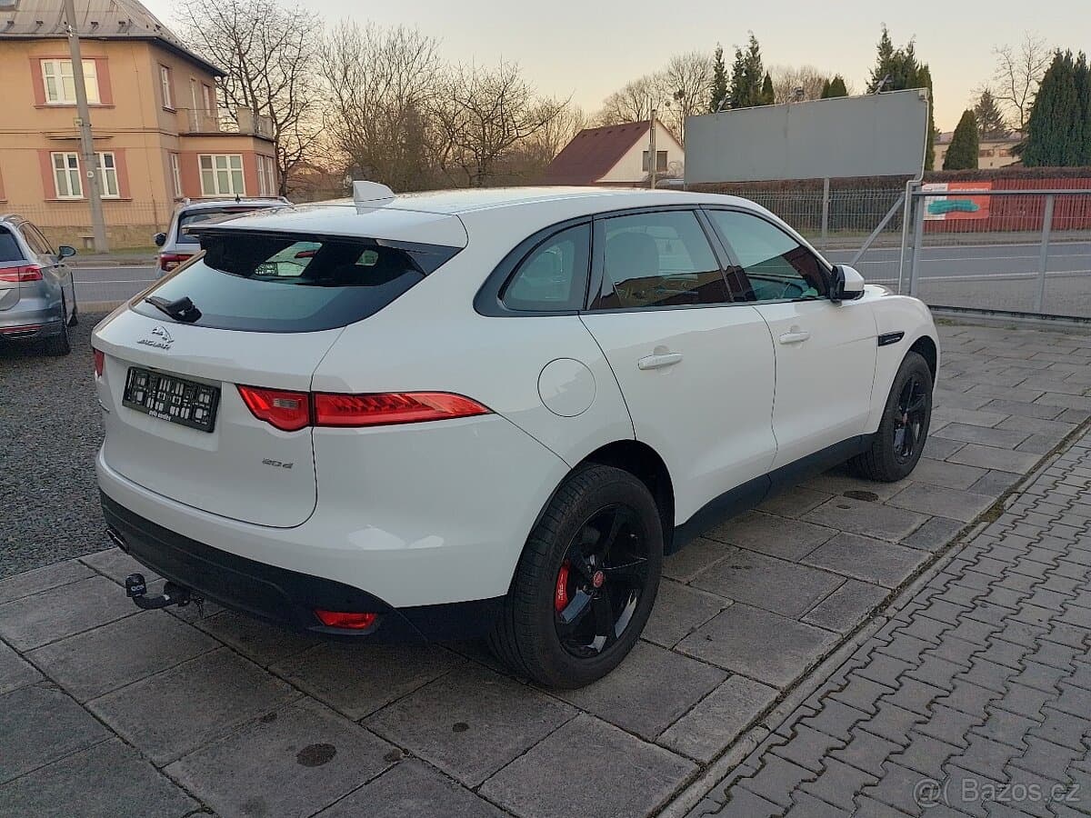 2017 Jaguar F-PACE - 2