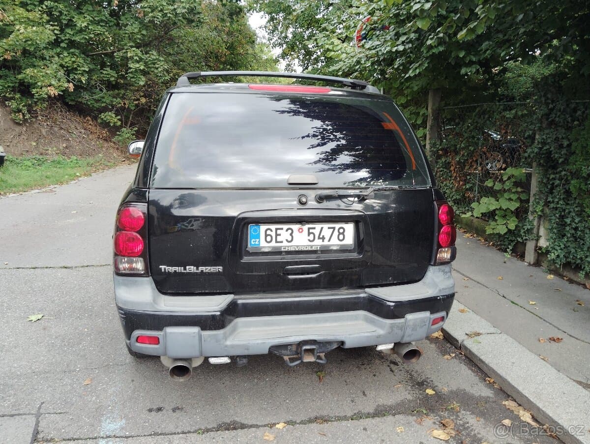 2002 Chevrolet TRAILBLAZER - 2
