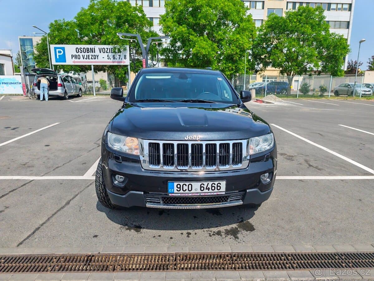 2013 Jeep CHEROKEE - 2