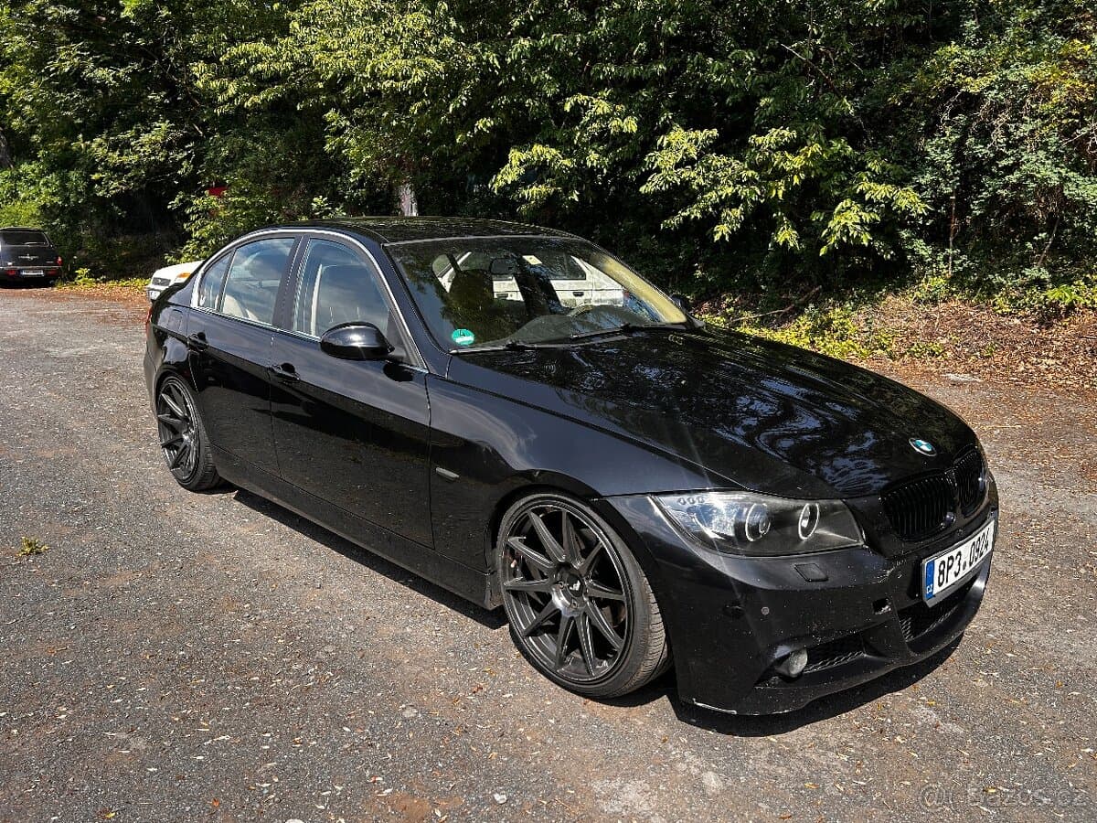 2005 BMW 3-SERIES - 2